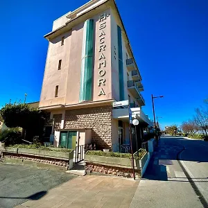 Sacramora Hotel