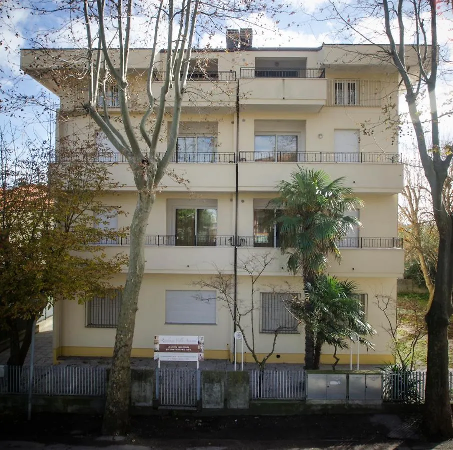 Residenza Villa Assunta 리미니
